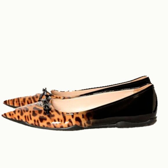 PRADA Enameled Metal Triangle Patent Leather Ballet Flats-Excellent Authentic - Picture 4 of 6